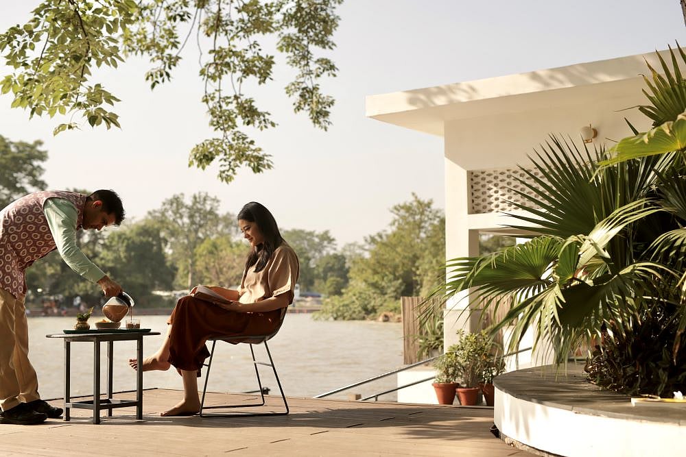 Amrit Bhawan : Chai on the Ghat at Amrit Bhawan