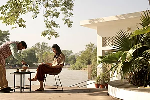Amrit Bhawan : Chai on the Ghat at Amrit Bhawan