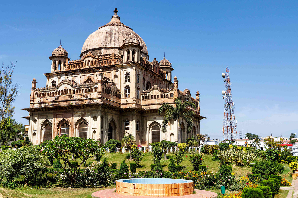 The Tomb of Saadat Ali Khan within Lucknow’s historic Kaiserbagh complex