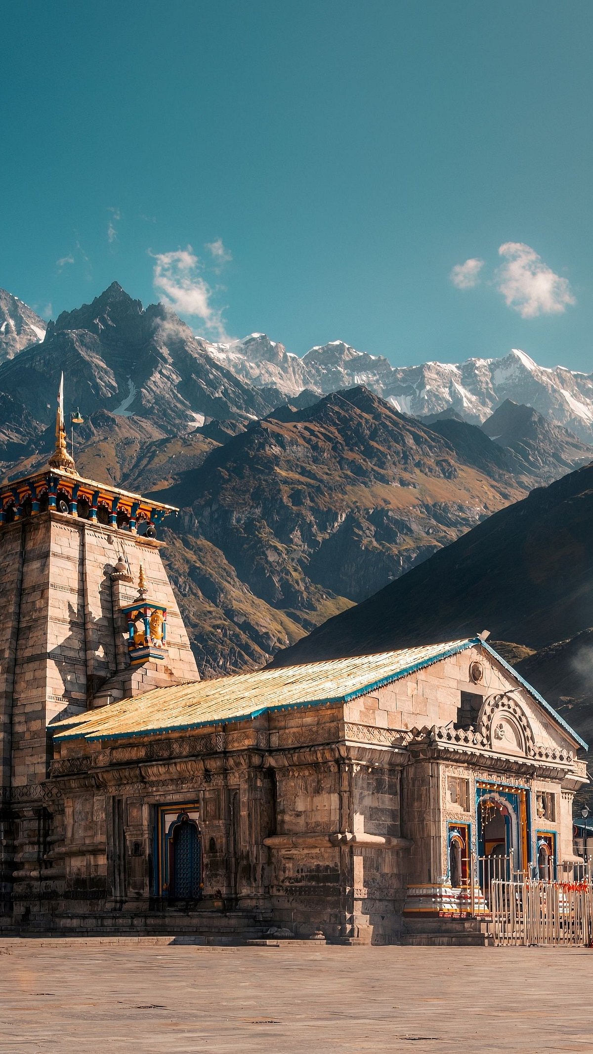 Shutterstock : Kedarnath Temple