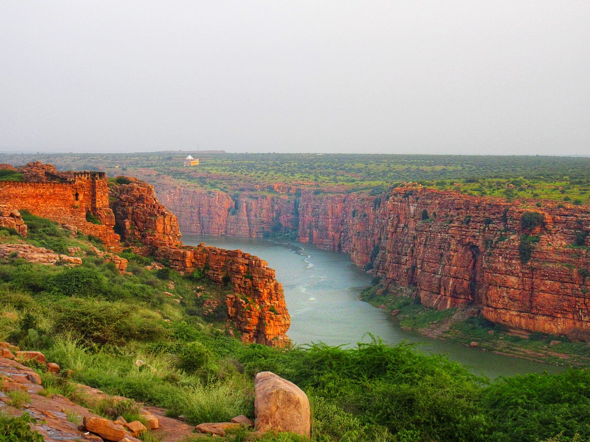 Gandikota Canyon carved by the Penna River in Andhra Pradesh
