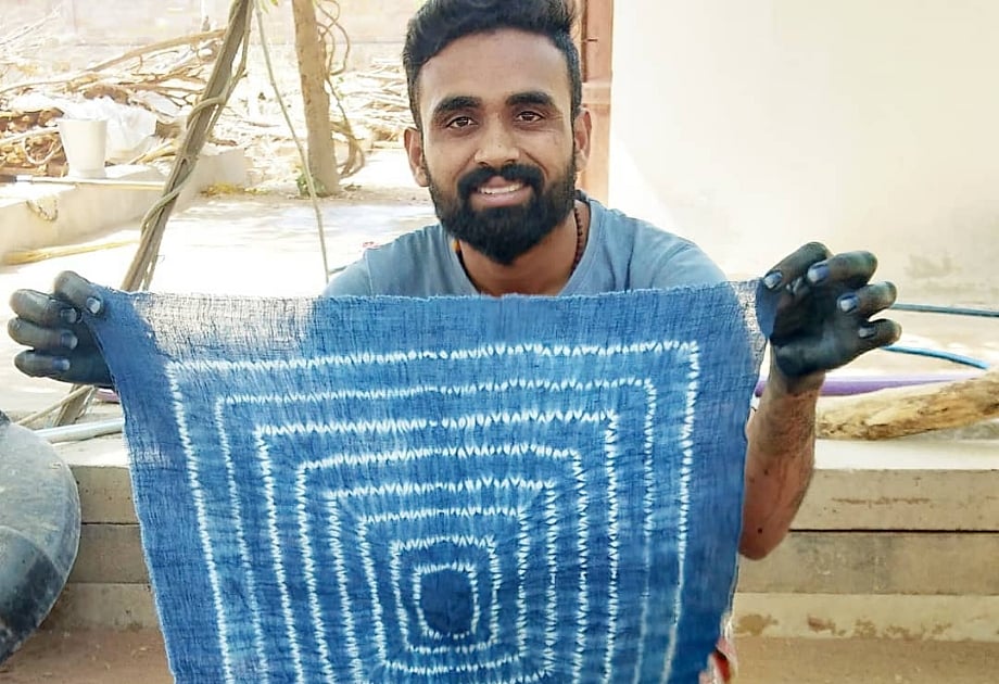 Vankar Chetan has been experimenting with designs, including the fusion of Bhujodi weaving with prints like Bandhani. 