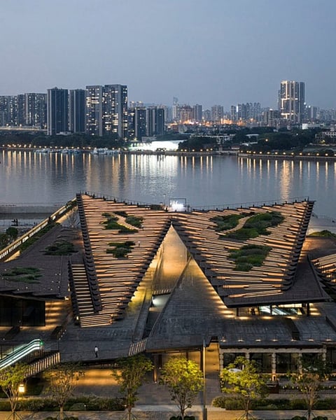 Whether you're interested in architecture, local history or waterfront views, Shipyard 1914 offers a different side of Guangzhou