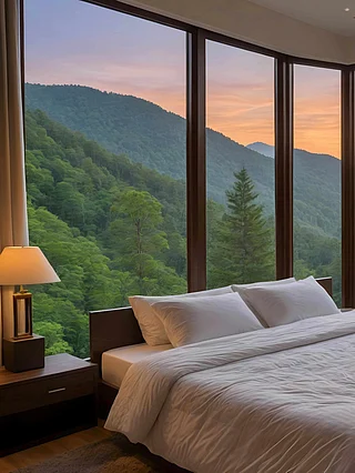 Unsplash : These design-led glass hotels across the world blend luxury, sustainability, and uninterrupted views of nature