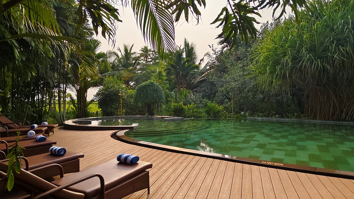The pool space at Niraamaya Retreats, Kumarakom