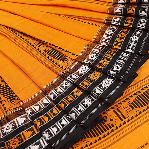 Known for its intricate motifs and tie-dye techniques, Habaspuri handloom reflects the rich weaving traditions of western Odisha and its enduring cultural heritage.