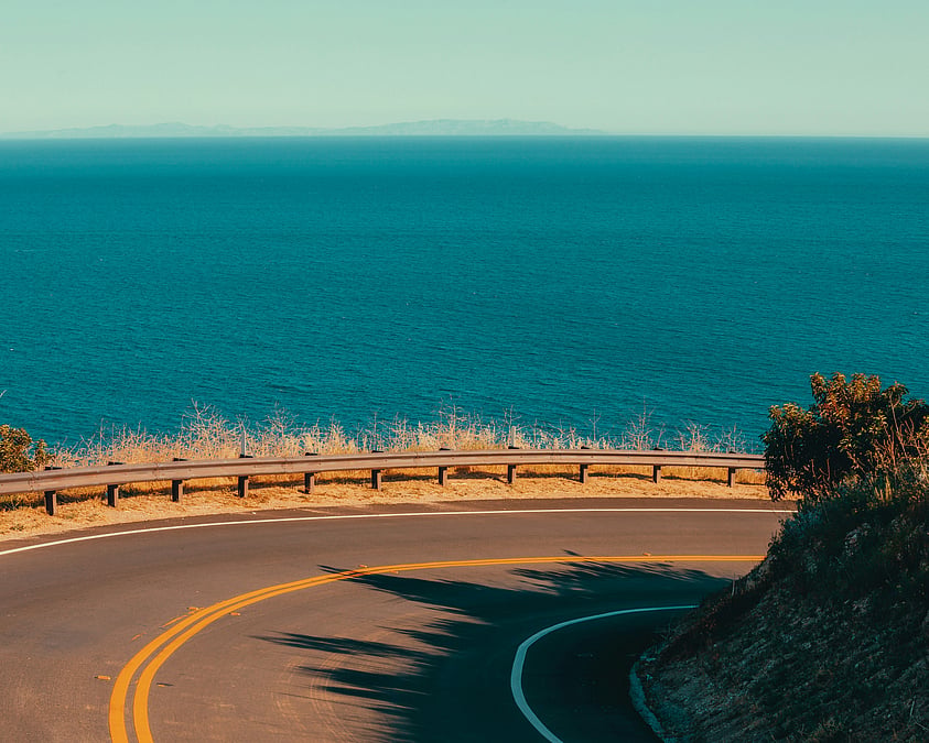 50 Unforgettable American Road Trip Routes Revealed in New Guide