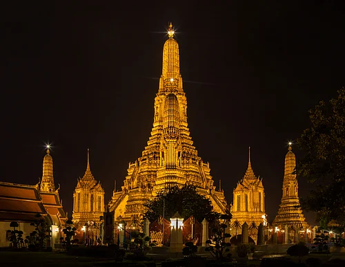 Bangkok by First Light: A Temple Trail From Dawn To Dusk