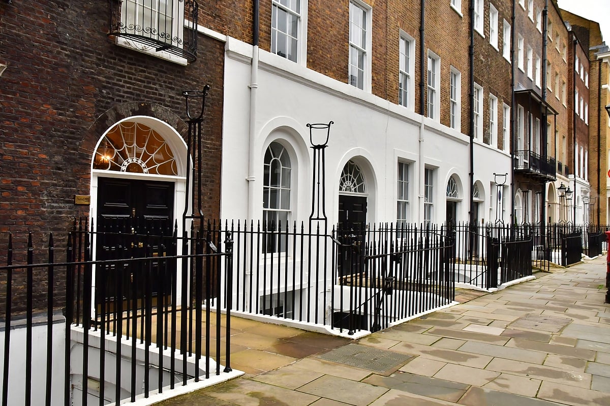 Queen Annes Gate, London