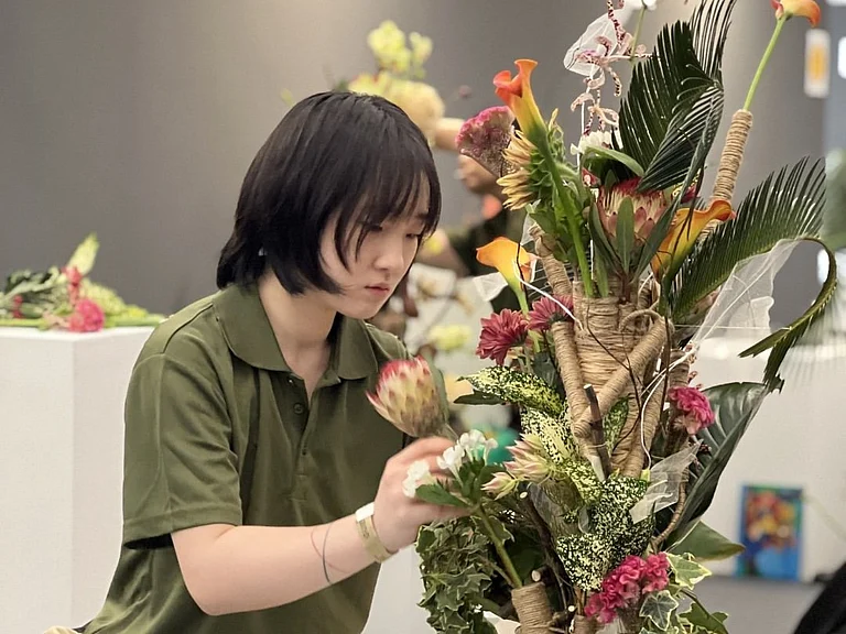 Florist at the Singapore Garden Festival - Instagram: @sggardenfest