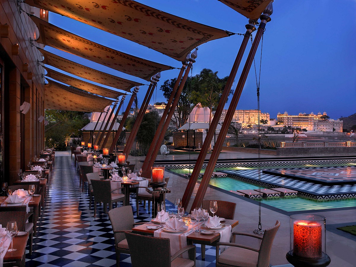 Alfresco Dining