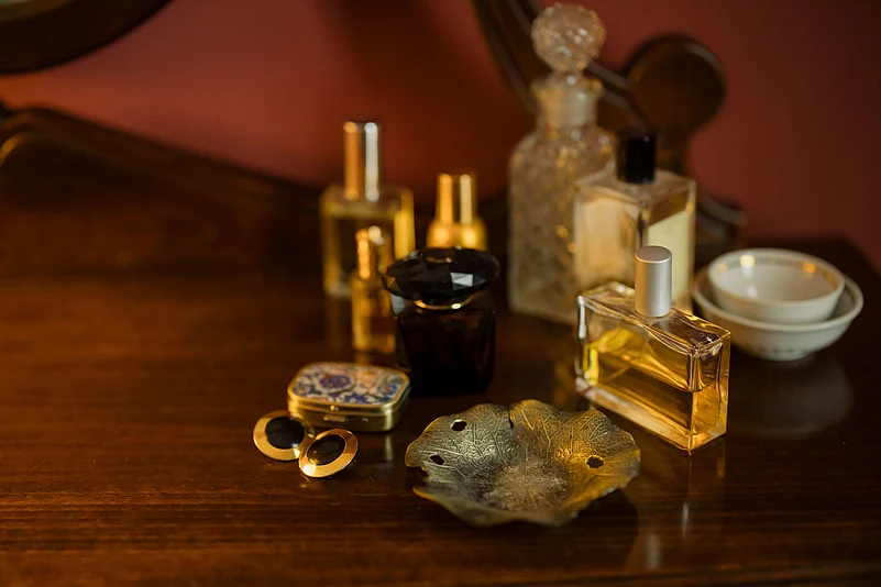 Every carefully crafted hotel scent tells a story long before the room key arrives
