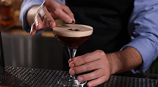 Shutterstock : Prepare this easy-to-make espresso martini recipe.