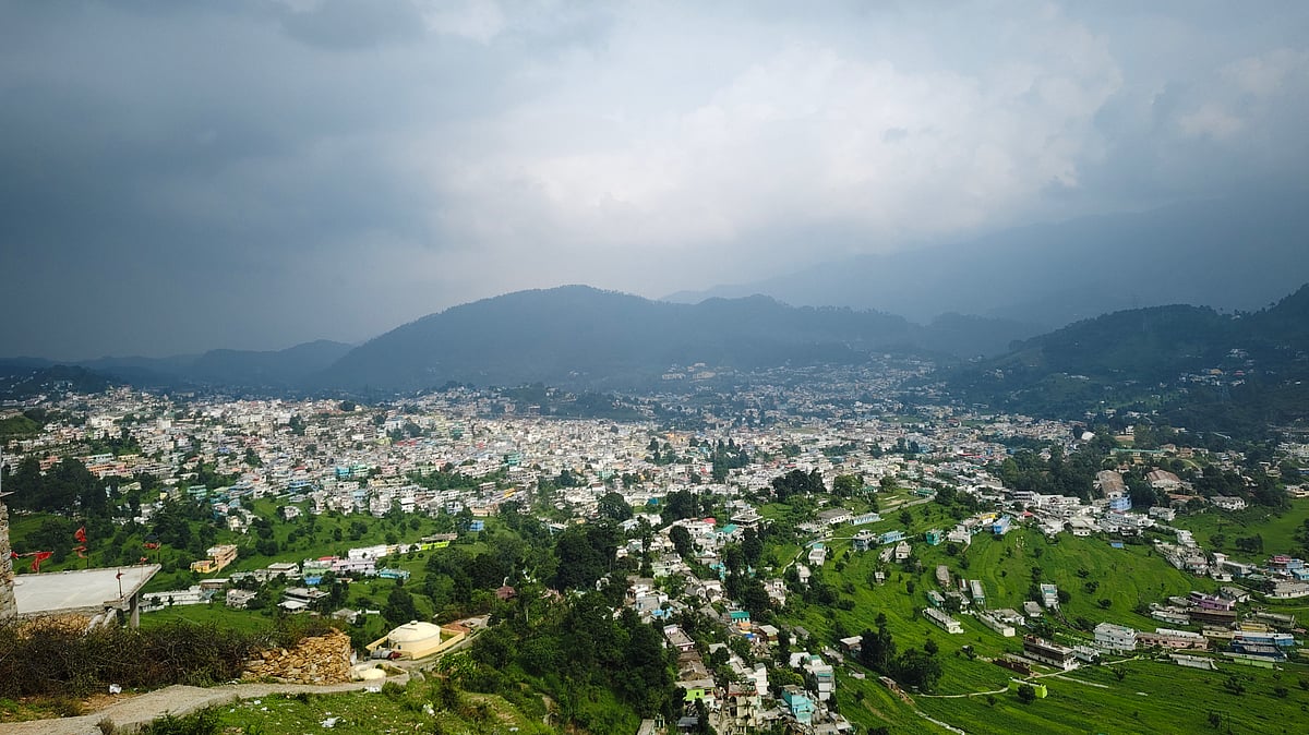 Beyond its mountain vistas, Pithoragarh preserves geological evidence dating back billions of years, making it a site of global scientific interest.