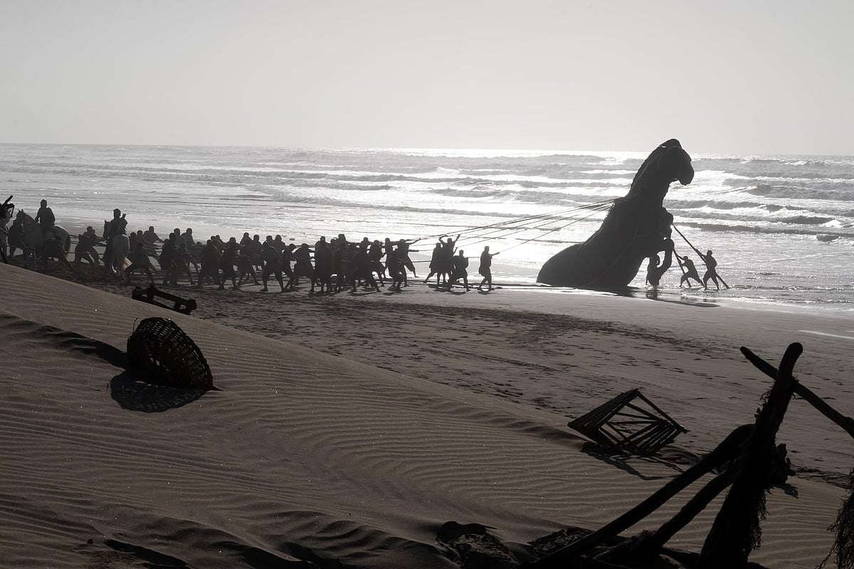 Dramatic coastlines provide a cinematic backdrop for some of the films most memorable seafaring scenes.