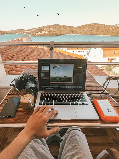 Unsplash : From Goa to Coorg, explore seven monsoon-ready destinations in India perfect for remote work