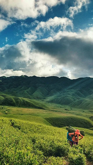 Unsplash : Dzükou Valley