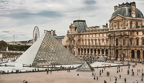 Louvres Apollo Gallery Reopens After 2025 Jewellery Heist: What Visitors Can Expect