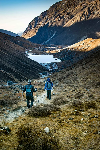 Shutterstock : A mountain trek