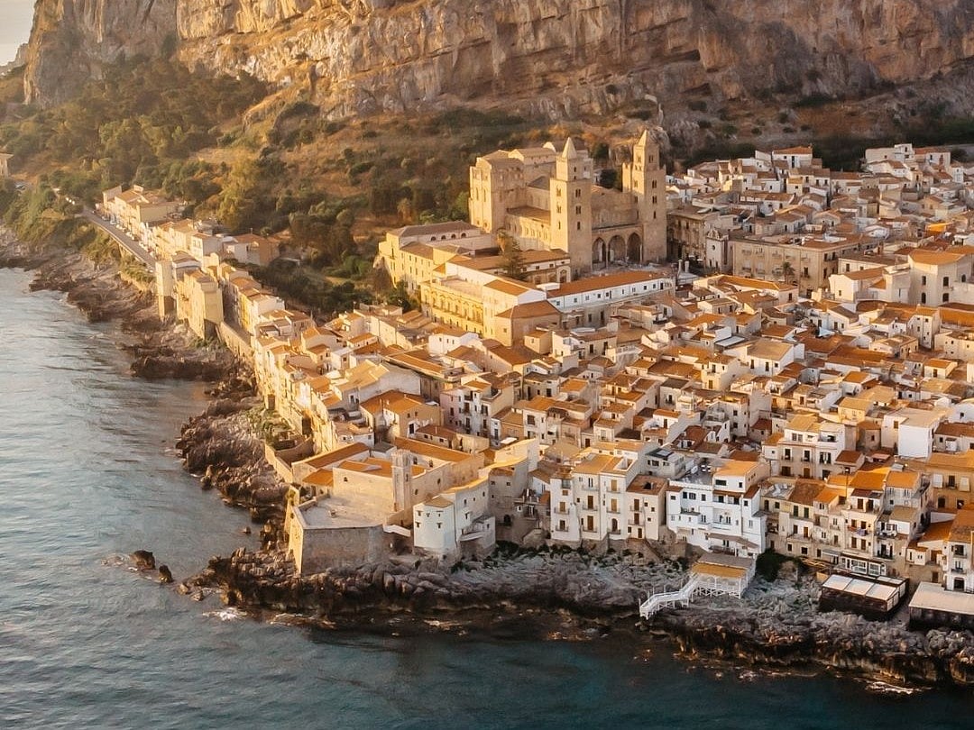 From Troy to Capri, this journey follows the footsteps of Odysseus