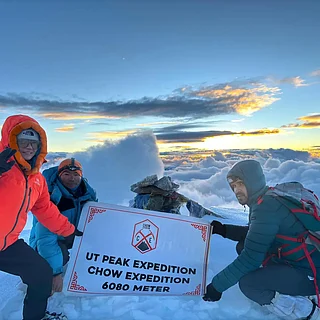 Instagram: @cho_expeditions : January Tali and Hachu Lombo on the summit of Mount Kun