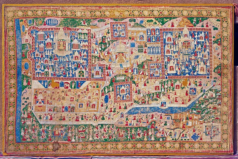 From regional textiles to household objects, the collection traces the evolution of Indian design and craftsmanship