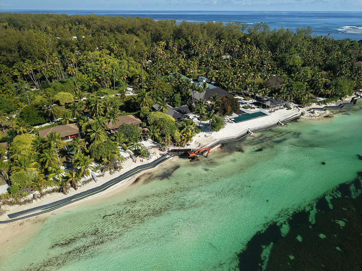 Desroches forms part of the Amirantes Islands and is home to only one resort, Four Seasons Resort Seychelles at Desroches Island