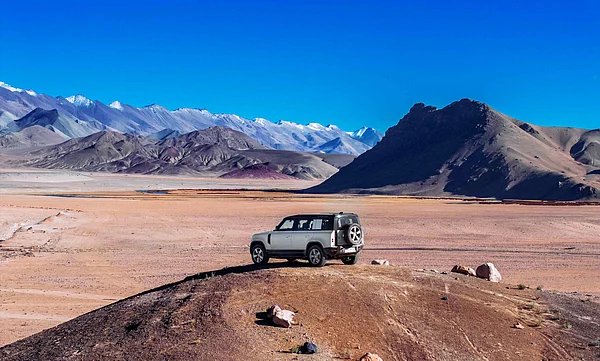 Supplied : Discovering remote Hanle in a Defender