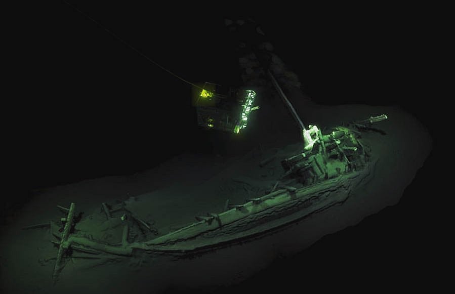 The image of the Greek vessel obtained by remote imaging