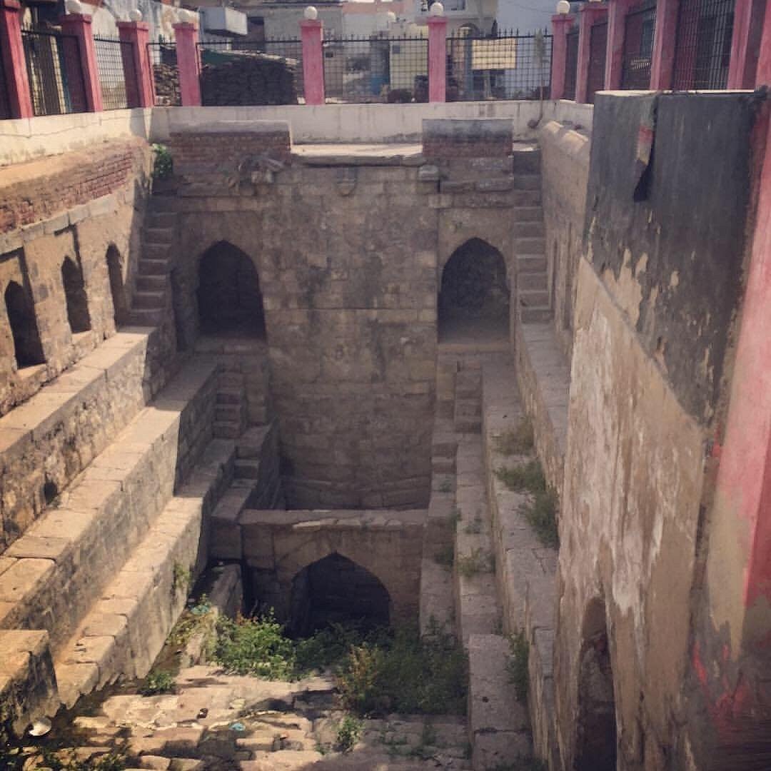 The Luhari Baoli is from the Tughlaq Era