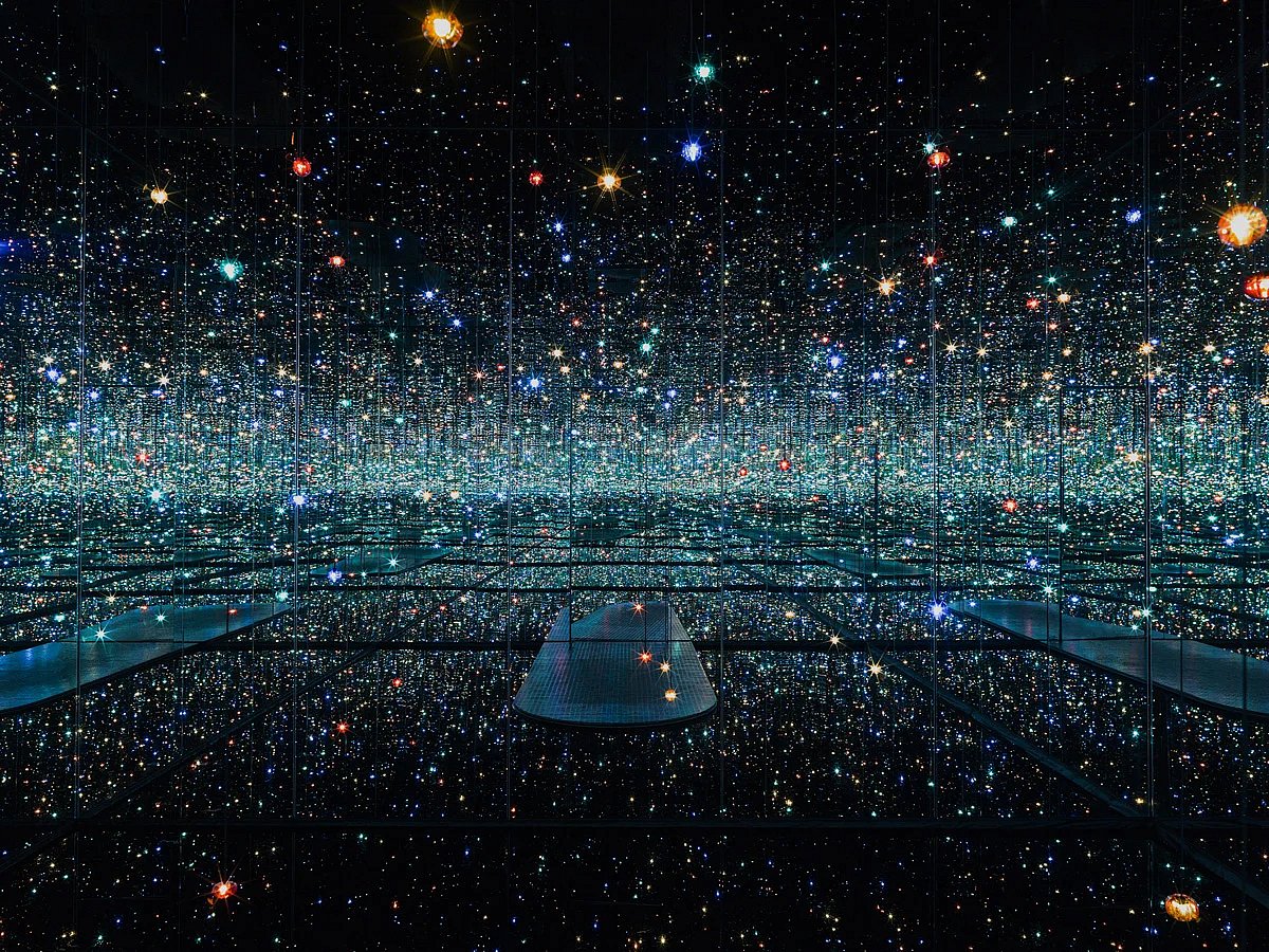 Infinity Mirrored Room—The Souls of Millions of Light Years Away