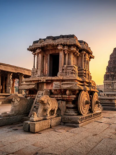 Shutterstock : Hampi, Karnataka