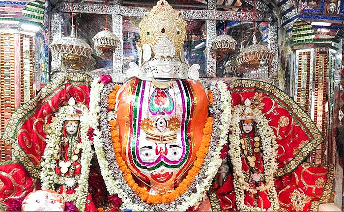 Trinetra Ganesh temple