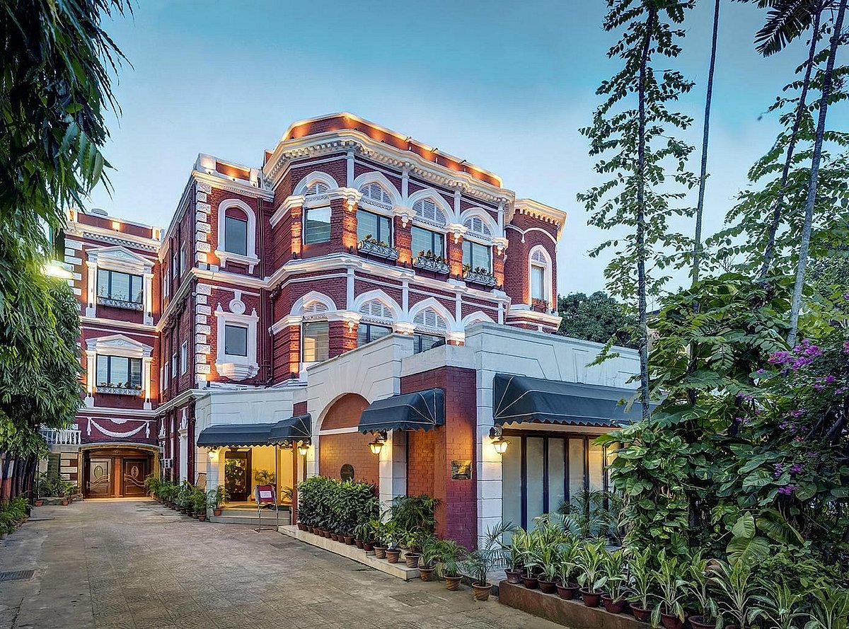 Make this Durga Puja a heritage getaway with stays that bring Bengal’s history, architecture and traditions closer
