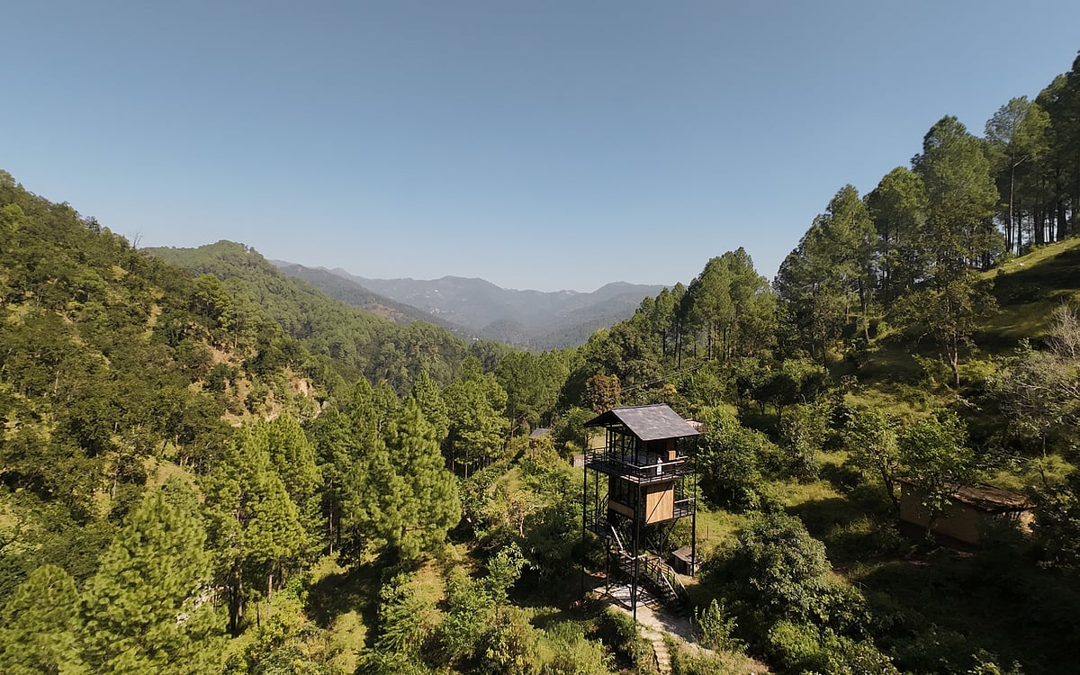 The Sen : The S-Suite rises above the pine-covered hillside at The Sen