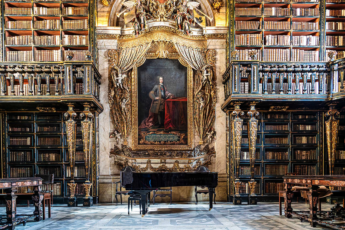 Inside Joanina Library