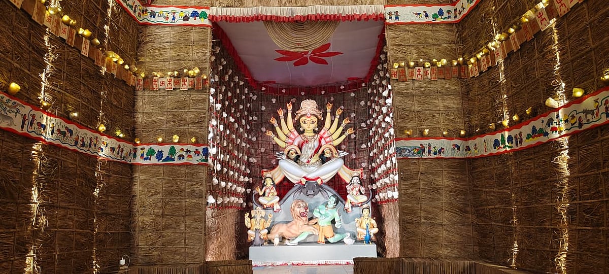 A sarbajanin Durga Puja in North Kolkata