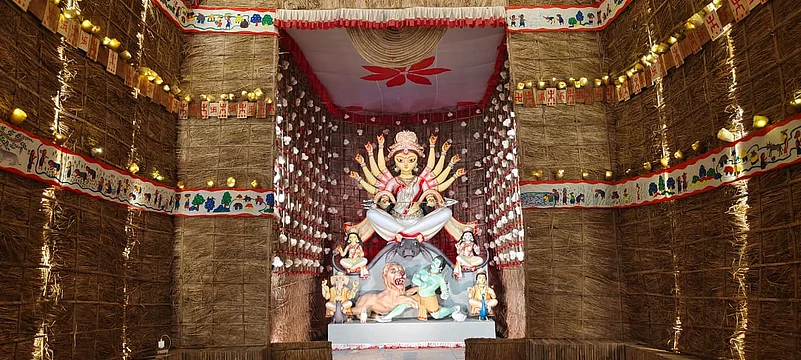 A sarbajanin Durga Puja in North Kolkata