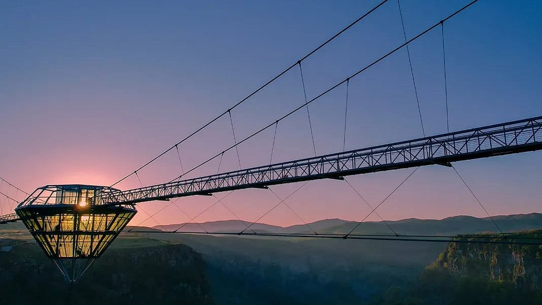 Official Website/kassland.com : Glass Bridge & Diamond 360°, Georgia