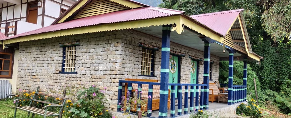 Daragaon Retreat has eight rooms across three traditional huts