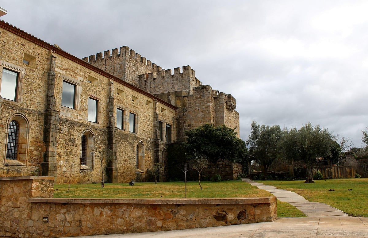 Pousada Mosteiro Crato, Portugal : These former monasteries preserve centuries of history while offering contemporary hotel comforts