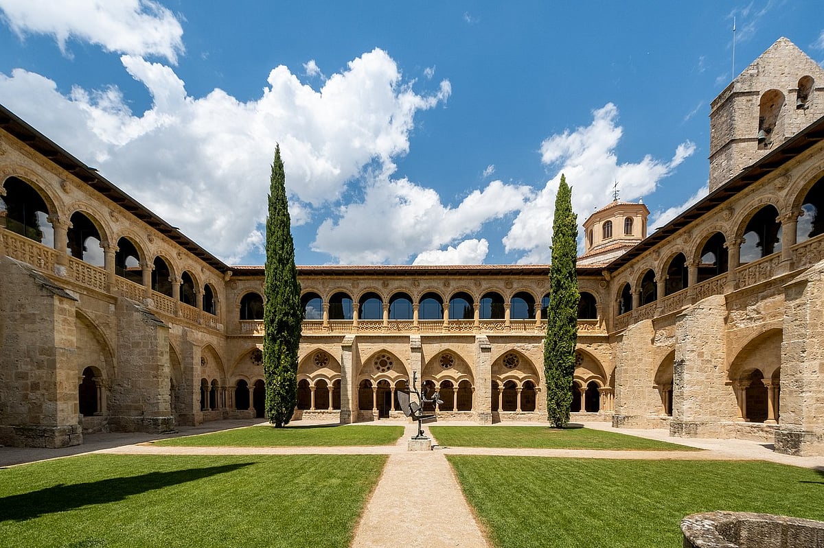 An ancient monastery transformed into a wellness retreat amid the vineyards of Ribera del Duero