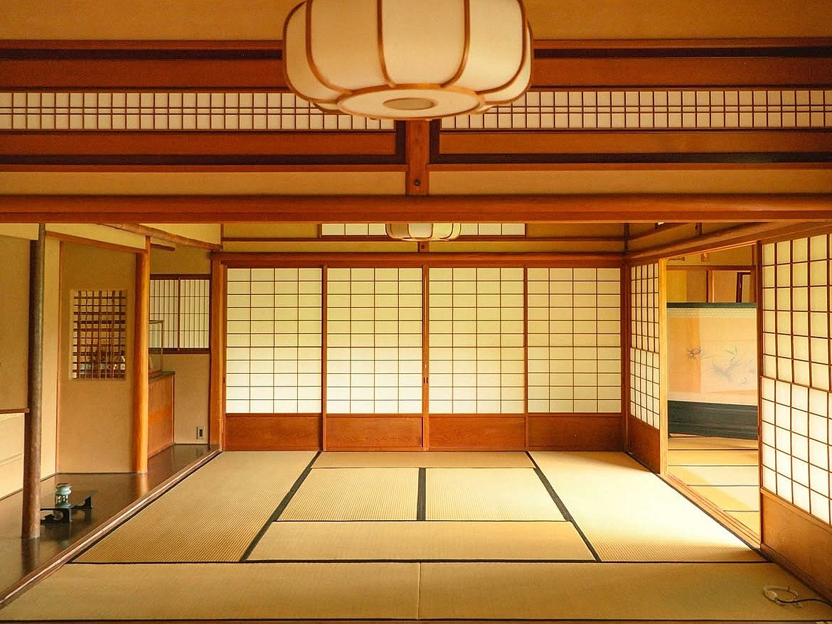 From mountain retreats to coastal stays, ryokans reflect the character of their surrounding regions