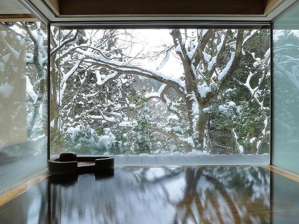 softervolumes/Instagram : Ryokans evolved from roadside inns into refined stays centred on Japanese hospitality, seasonal food, bathing and traditional design