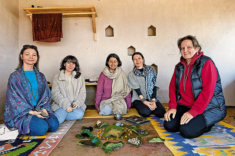 Guests from Russia at Slowness Himalayas learning about natural dyeing - Slowness Himalayas