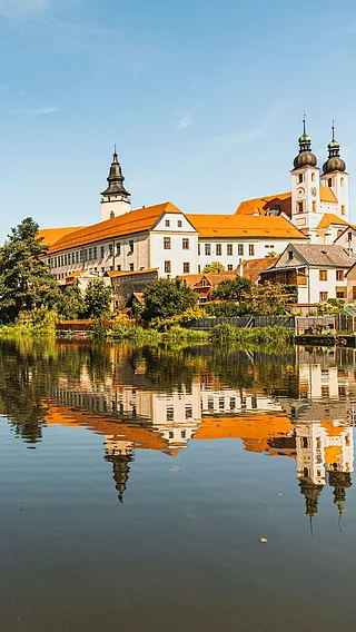 Shutterstock : Historic town of Telč and the Telč Chateau
