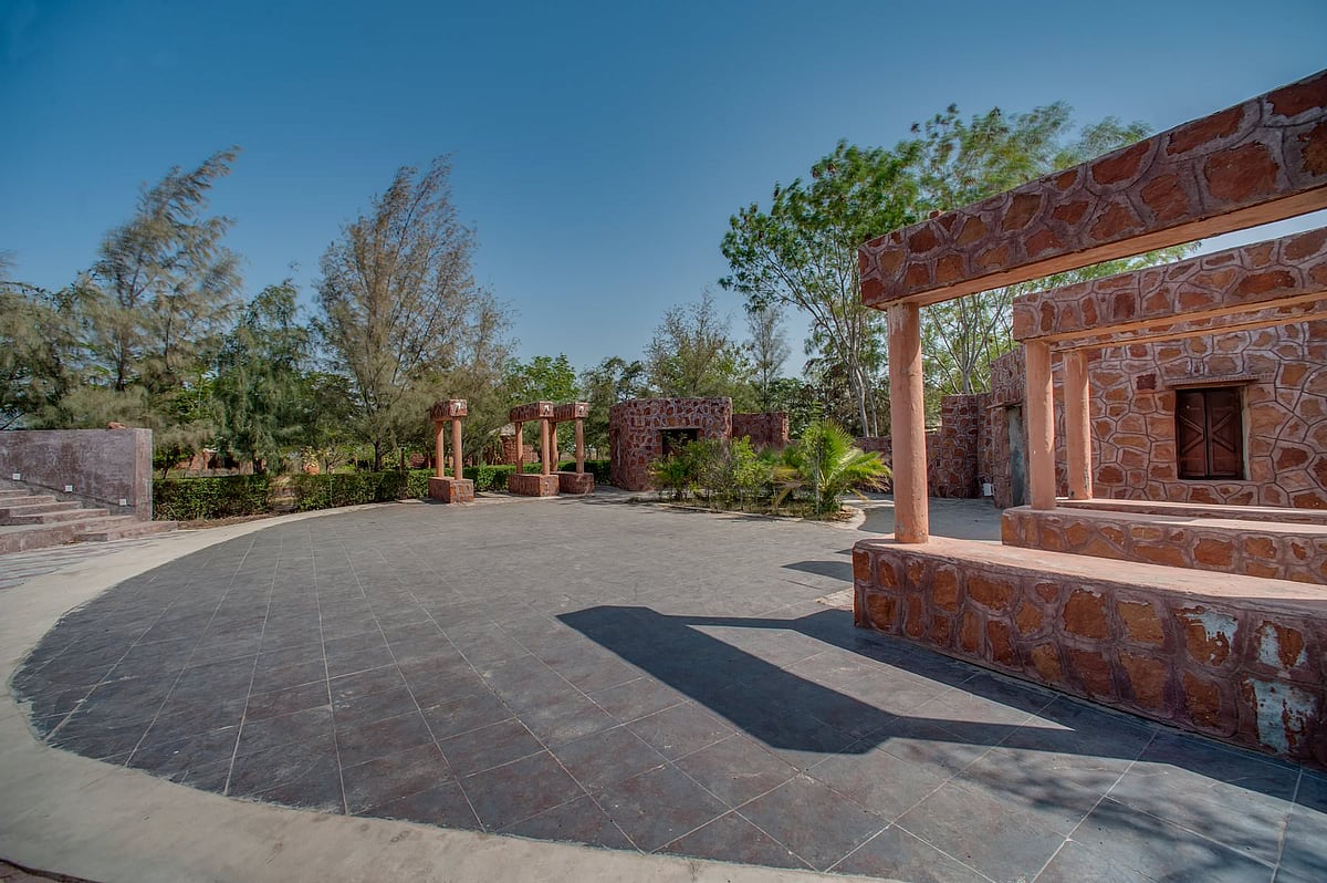 Inside Royal Safari Camp, Bajana