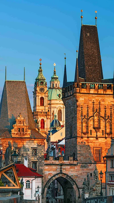 Shutterstock : The historic centre of Prague