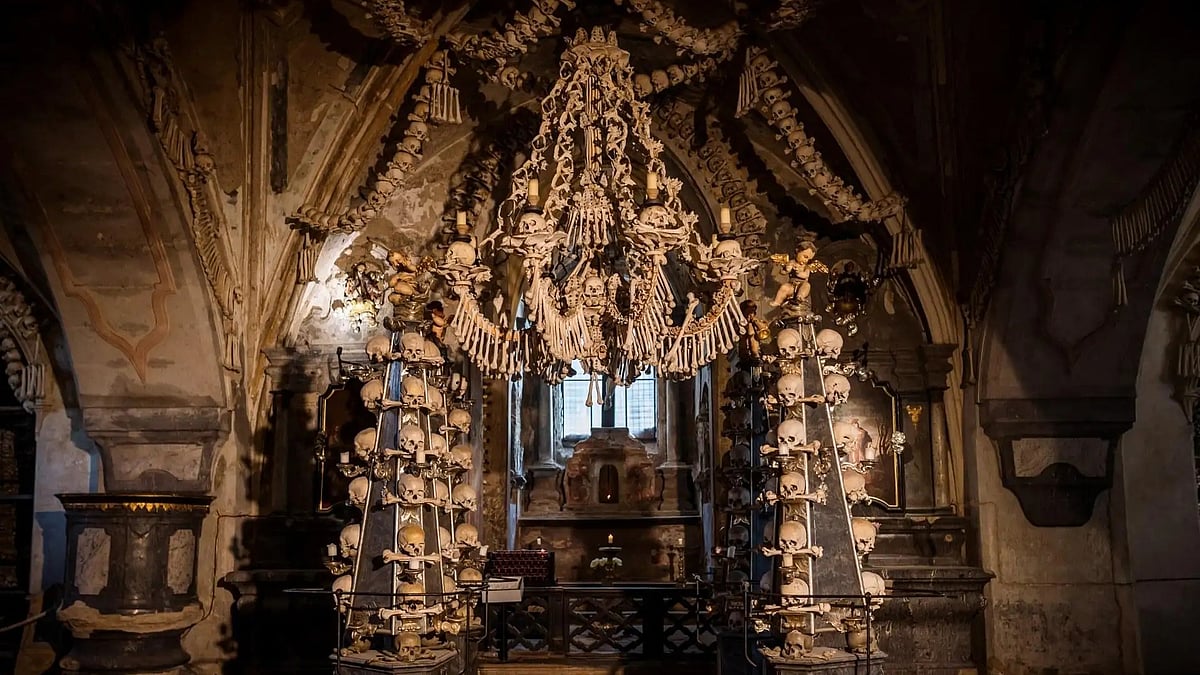 Official Website/sedlecossuary.com : Inside the Sedlec Ossuary