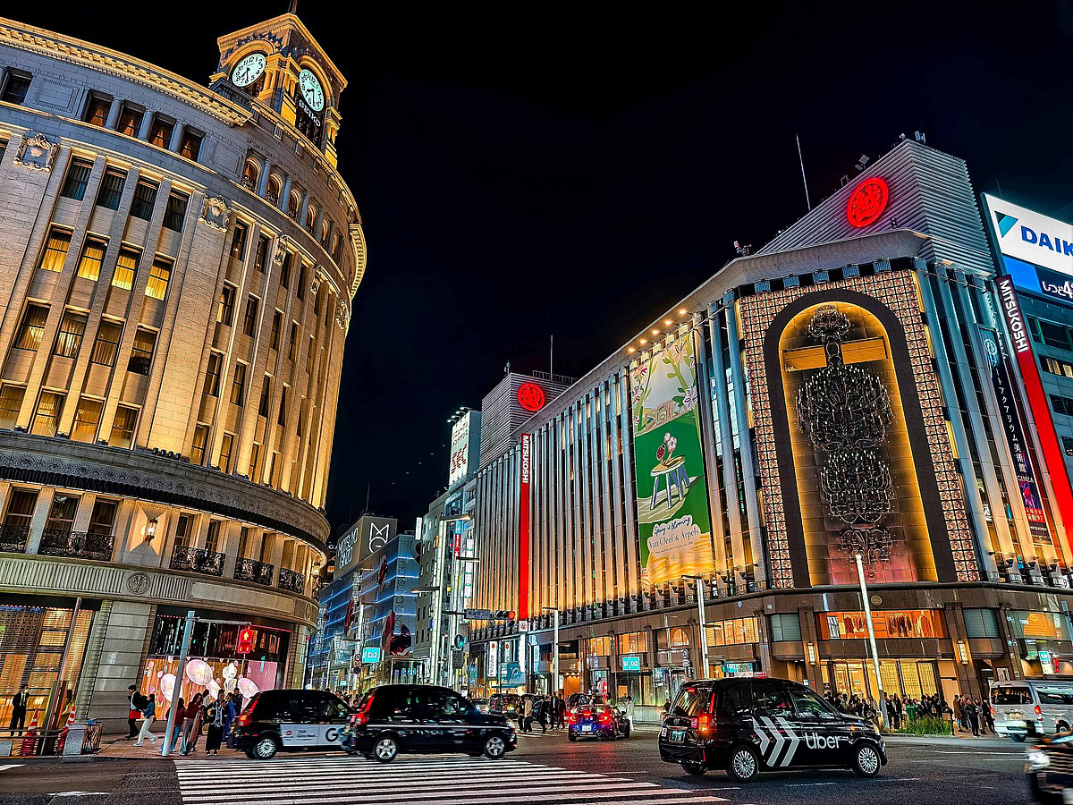 Wako Clock Tower and Mitsukoshi in Ginza, Tokyo